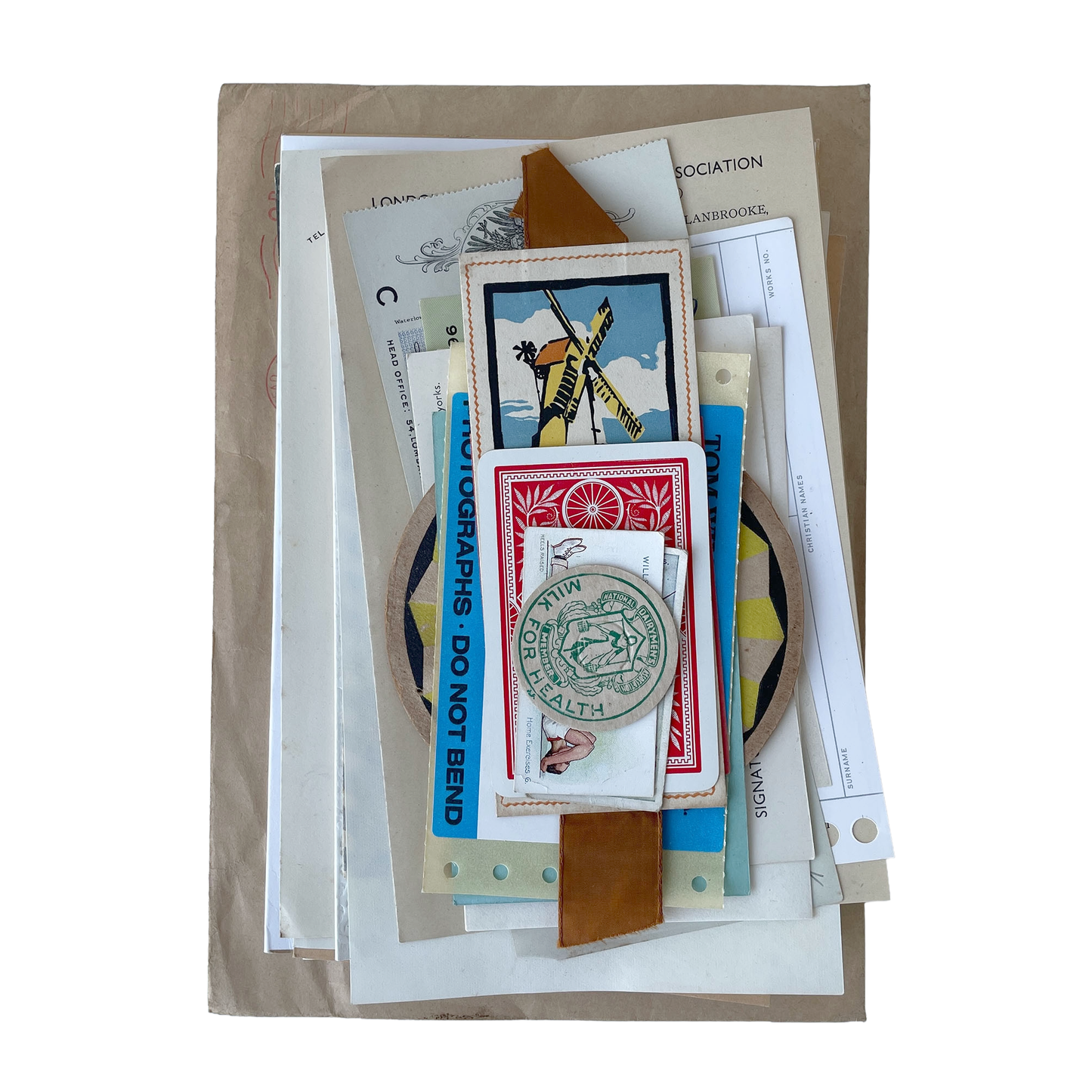 30 Piece Ephemera Pack – Selection A – New
