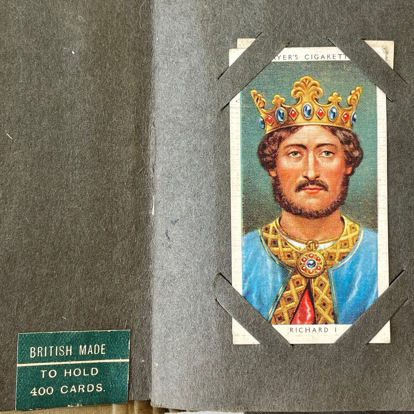 Super 1930s Cigarette Card Album