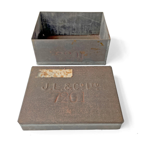 Vintage Metal Storage Tin – 7201