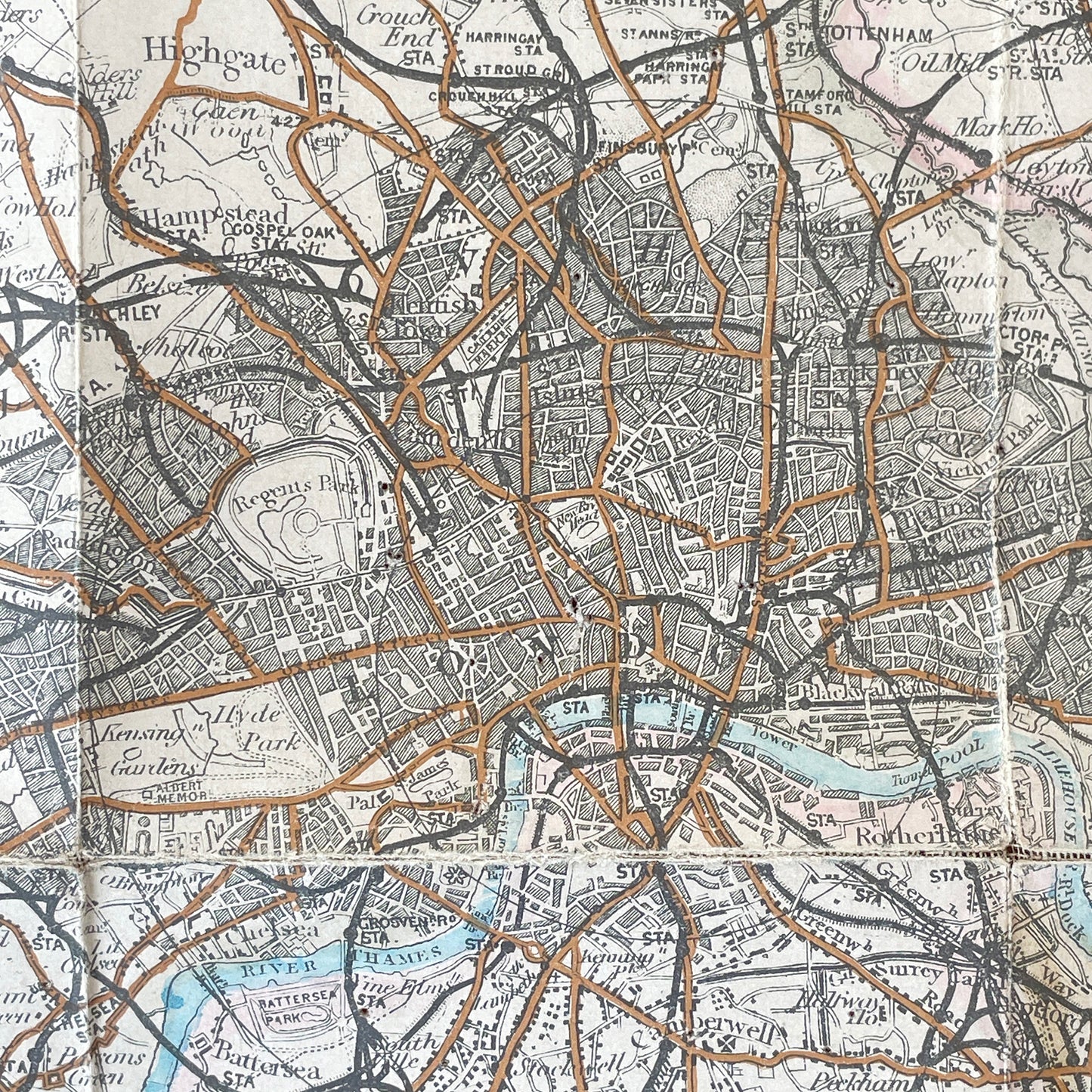 Early 20th Century Map of The Environs of London
