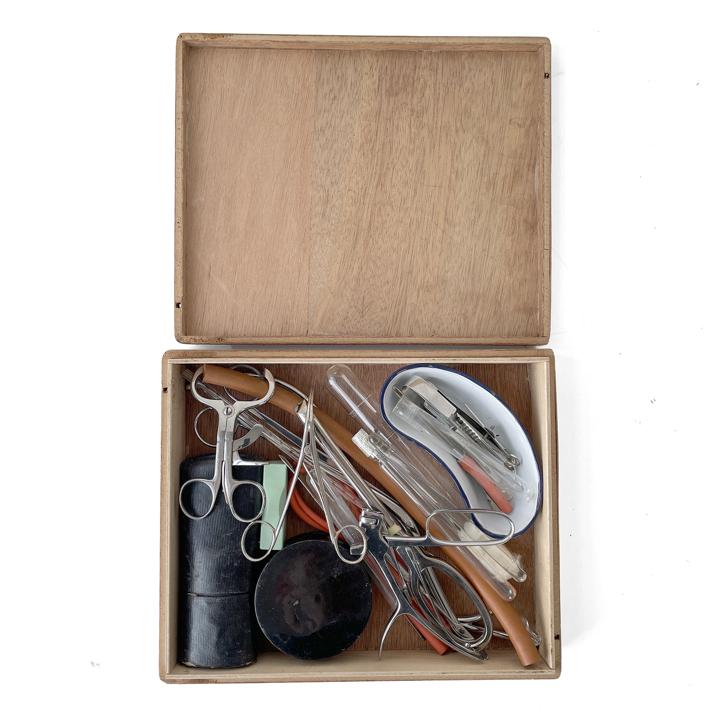 Collection Vintage Medical Equipment