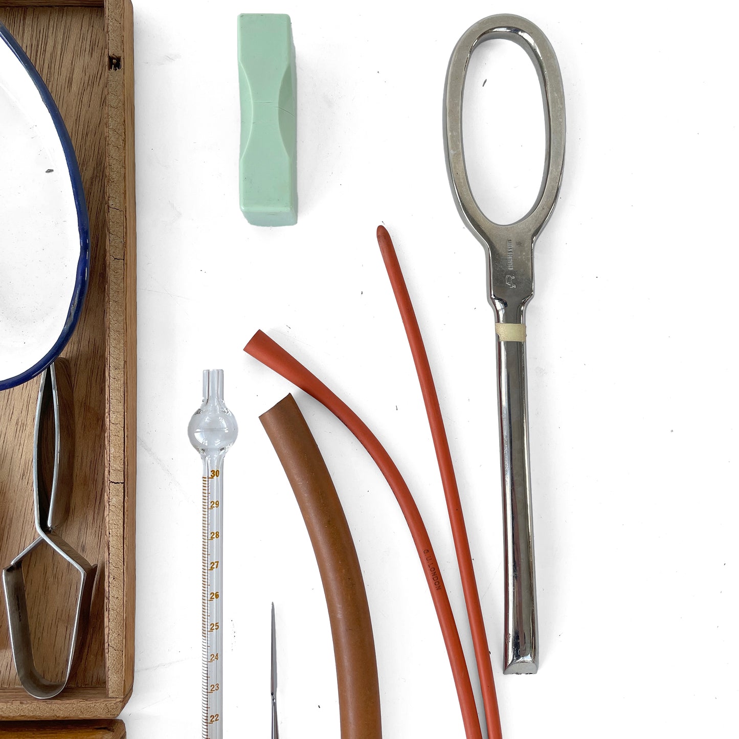Collection Vintage Medical Equipment