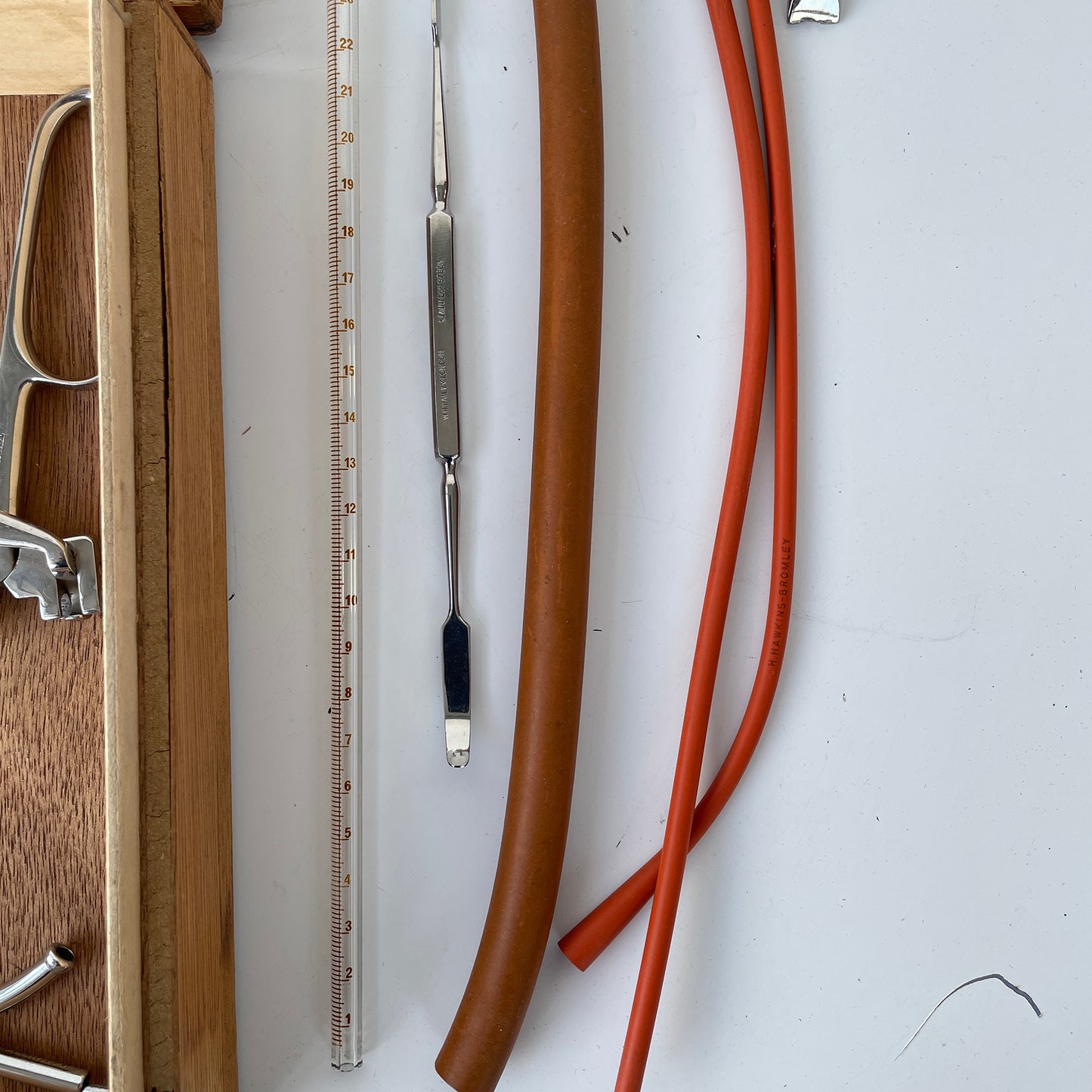 Collection Vintage Medical Equipment